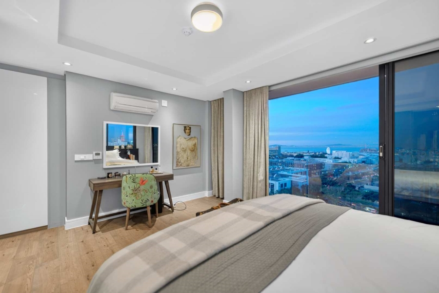 3 Bedroom Property for Sale in Green Point Western Cape